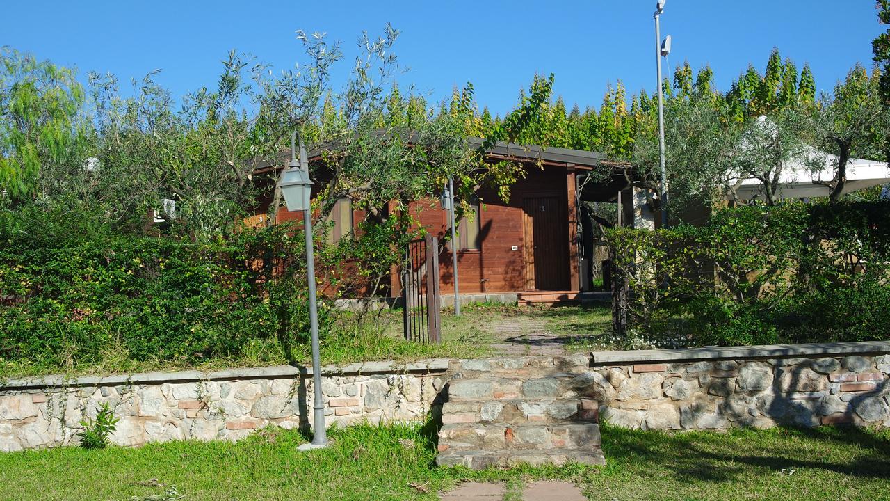 サンテウフェミア・ラメーツィア Agriturismo Masseria I Risiゲストハウス エクステリア 写真