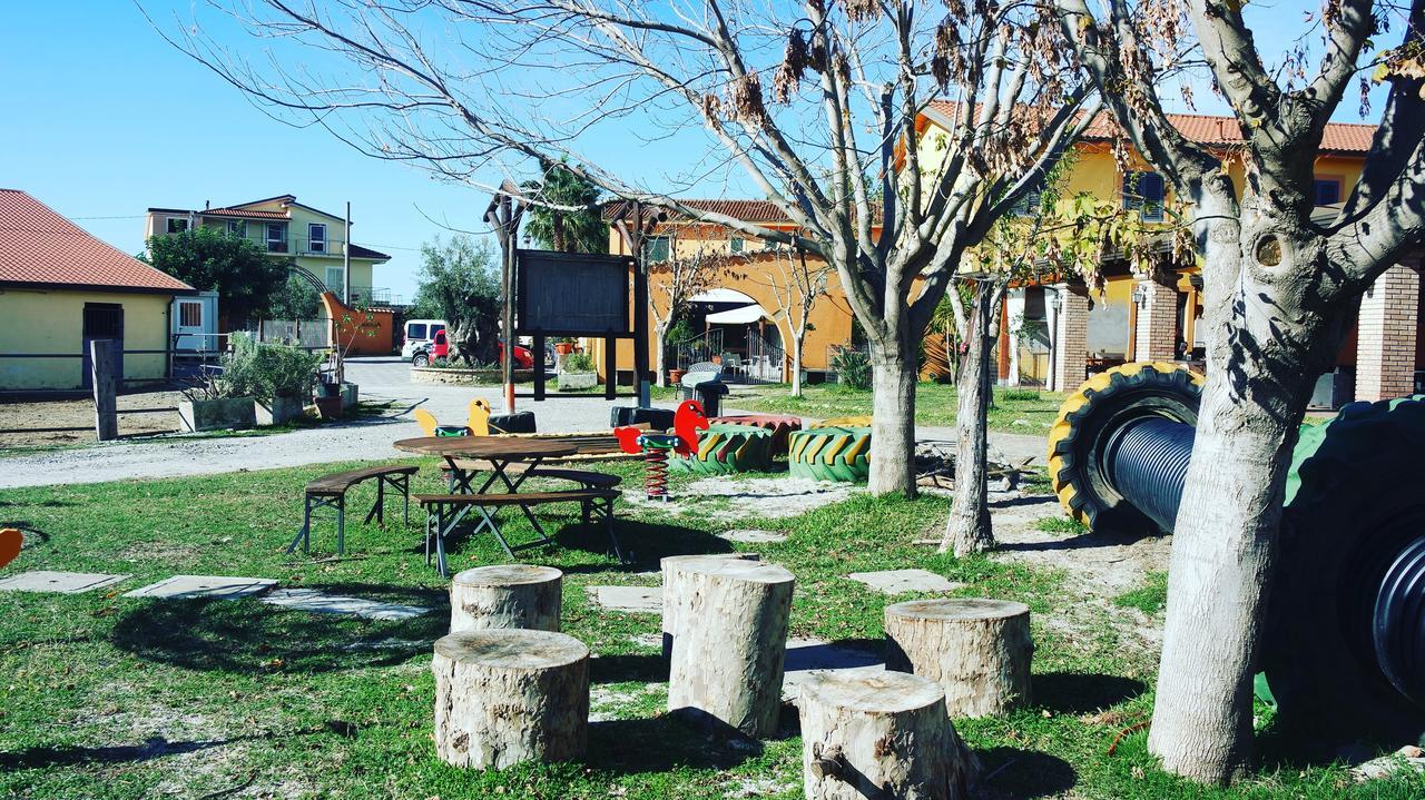 サンテウフェミア・ラメーツィア Agriturismo Masseria I Risiゲストハウス エクステリア 写真