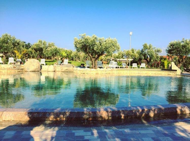 サンテウフェミア・ラメーツィア Agriturismo Masseria I Risiゲストハウス エクステリア 写真